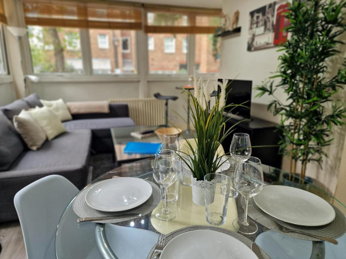 2 Bedrooms Flat In Great Location! 伦敦 外观 照片