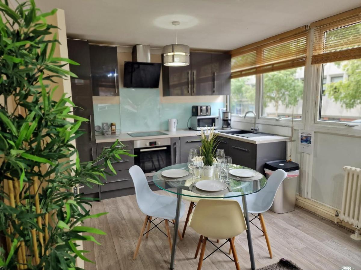 2 Bedrooms Flat In Great Location! 伦敦 外观 照片