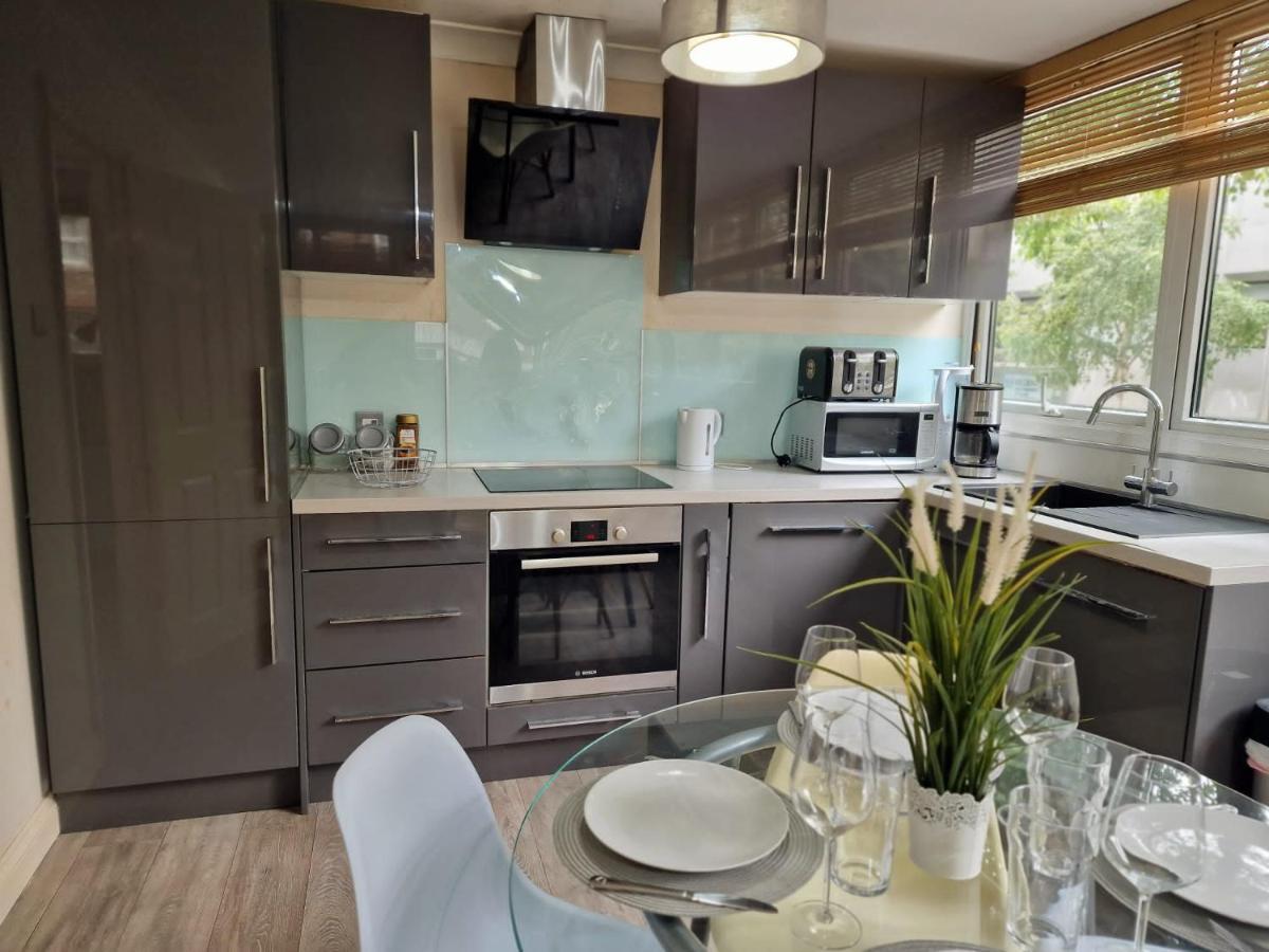 2 Bedrooms Flat In Great Location! 伦敦 外观 照片